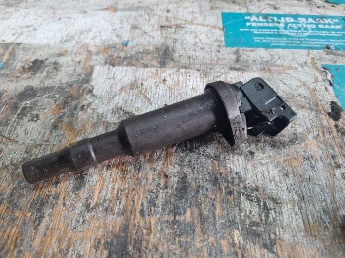 Pen ignition coil from a BMW Z4 Roadster (E89) sDrive 23i 2.5 24V 2010