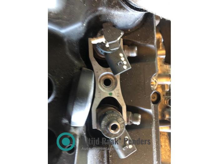 Injecteurs Audi A4 (B9), 2015 2.0 35 TDI 16V, Berline, 4 portes, Diesel, 1.968cc, 110kW (150pk), FWD, CZHA; DEUA, 2015-08, 8W2; 8WC (Occasion)