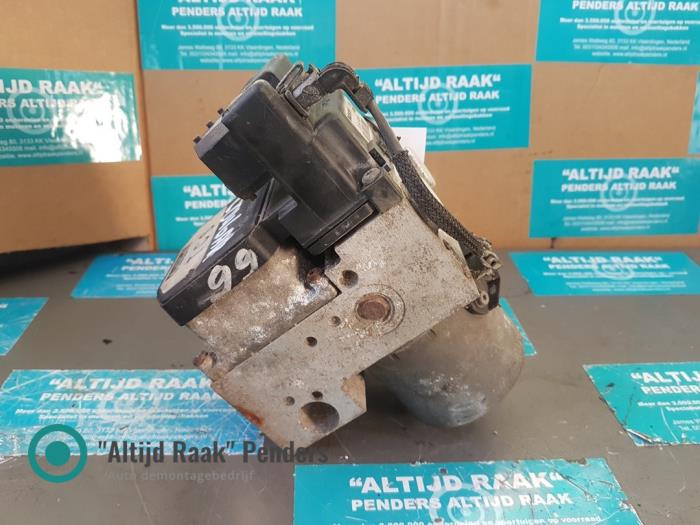 Używane Pompa ABS Ford Cougar (ECX/W) Cena na żądanie oferowane przez "Altijd Raak" Penders
