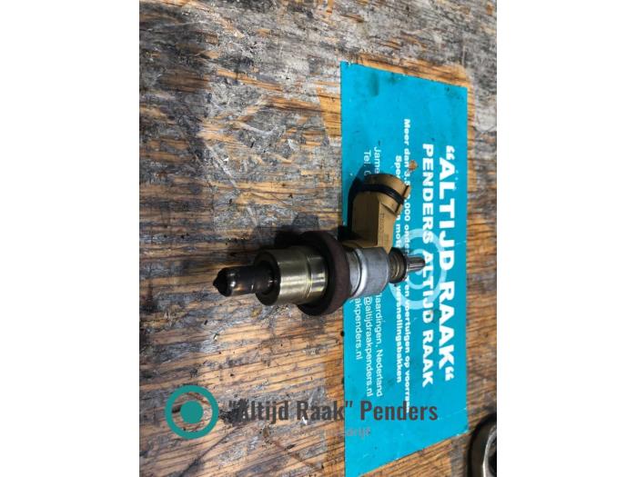 Usagé Injecteurs Toyota Avensis (T27) 2.2 16V D-4D-F 150 Prix sur demande proposé par "Altijd Raak" Penders