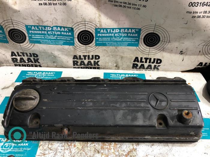 Gebrauchte Ventildeckel Mercedes 190 (W201) 2.0 E Preis auf Anfrage angeboten von "Altijd Raak" Penders