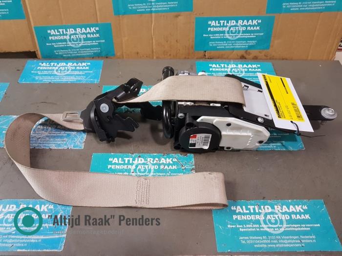 Begagnade Bältessträckare, vänster Mercedes E (C207) E-350 CGI V6 24V Pris på förfrågan erbjuds av "Altijd Raak" Penders