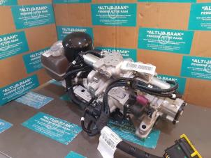 Used Robotised gearbox Renault Trafic New (JL) 2.5 dCi 16V 145 Price on request offered by "Altijd Raak" Penders