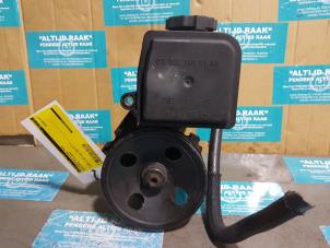 Used Power steering pump Mercedes S (W220) 3.2 S-320 18V Price on request offered by "Altijd Raak" Penders