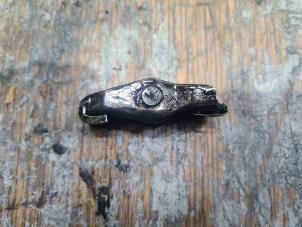 Used Rocker arm Jaguar XE 2.0d 180 16V Price on request offered by "Altijd Raak" Penders
