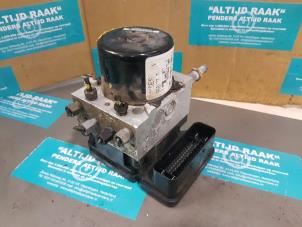 Used ABS pump Chevrolet Captiva (C100) 2.0 CDTI 16V 150 4x4 Price on request offered by "Altijd Raak" Penders