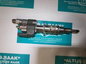 Used Injector (petrol injection) BMW 5 serie (E60) 530i 24V Price on request offered by "Altijd Raak" Penders