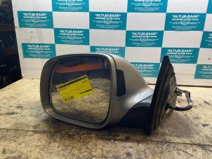 Used Wing mirror, left Audi Q7 (4LB) Price on request offered by "Altijd Raak" Penders