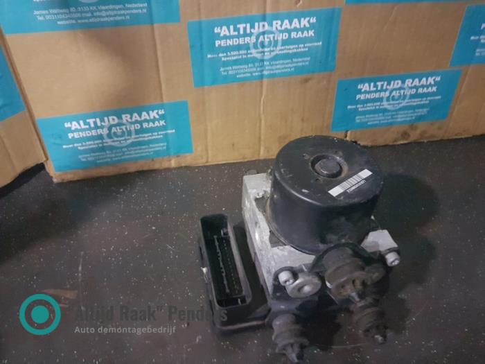 Begagnade ABS-pump Audi TT (8J3) 2.0 TDI 16V Quattro Pris på förfrågan erbjuds av "Altijd Raak" Penders