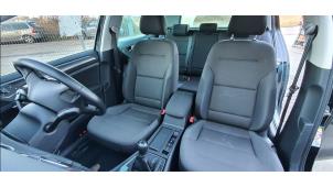 Used Seat, left Volkswagen Golf VII (AUA) 1.0 TSI 12V BlueMotion Price on request offered by "Altijd Raak" Penders
