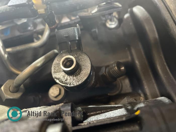 Usagé Injecteurs Maserati Ghibli III 3.0 Diesel Prix sur demande proposé par "Altijd Raak" Penders