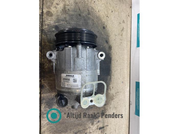 Air conditioning pump Maserati Ghibli III 3.0 Diesel - 01141230  