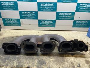 Used Exhaust manifold Opel Movano (4A1; 4A2; 4B2; 4B3; 4C2; 4C3) 2.2 DTI Price on request offered by "Altijd Raak" Penders
