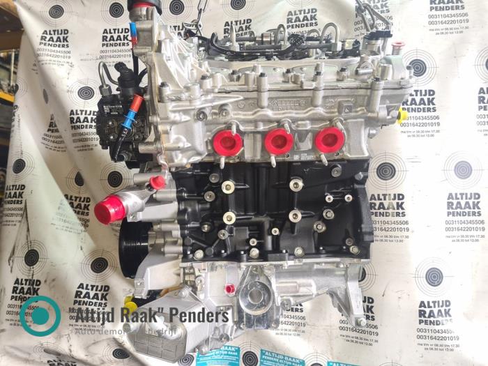Motor van een Nissan Navara (D40) 3.0 dCi V6 24V DPF 4x4