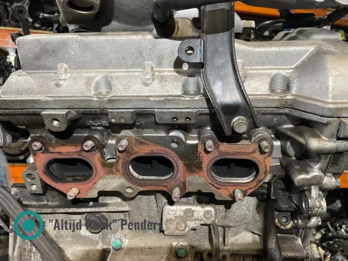 Usagé Culasse Kia Sorento I (JC) 3.3 V6 24V Prix sur demande proposé par "Altijd Raak" Penders