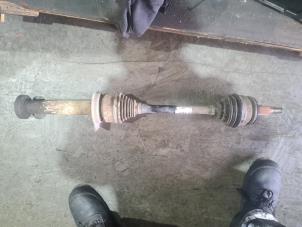 Used Front drive shaft, left Volkswagen Transporter T5 2.0 TDI BlueMotion Price on request offered by "Altijd Raak" Penders