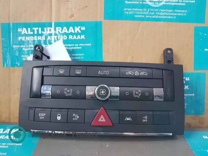 Begagnade Klimatpanel Citroen C6 (TD) 2.7 HDiF V6 24V Pris på förfrågan erbjuds av "Altijd Raak" Penders