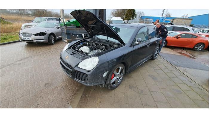 Roof curtain airbag from a Porsche Cayenne (9PA) 4.5 V8 32V Turbo S 2006