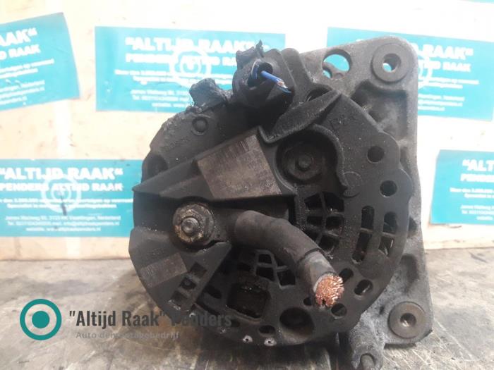 Used Dynamo Volkswagen Crafter 2.5 TDI 30/32/35 Price on request offered by "Altijd Raak" Penders