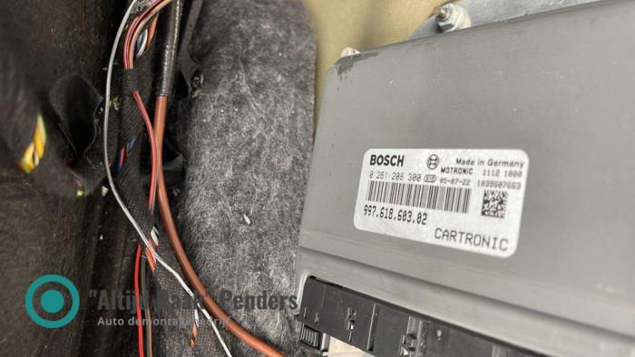 Used Ignition lock + computer Porsche Boxster (987) 2.7 24V Price on request offered by "Altijd Raak" Penders