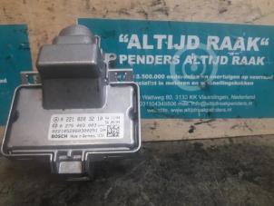Used Front camera Mercedes S (W221) 5.5 S-550 32V Price on request offered by "Altijd Raak" Penders