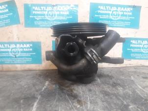 Used Power steering pump Toyota Starlet Price on request offered by "Altijd Raak" Penders