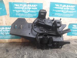 Used Mapping sensor (intake manifold) BMW 5 serie (E60) 520d 16V Corporate Lease Price on request offered by "Altijd Raak" Penders