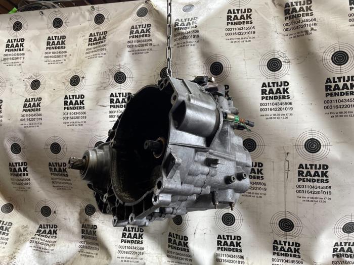 Gearbox Volkswagen Transporter T5 2.5 TDi 4Motion - AXD GWB