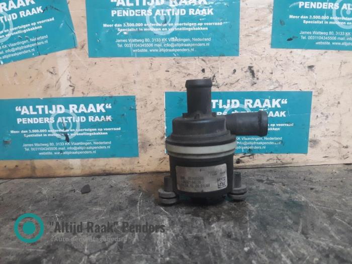 Begagnade Vattenpump Chevrolet Captiva (C140) 2.2 D 16V 4x4 Pris på förfrågan erbjuds av "Altijd Raak" Penders