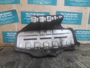 Used Exhaust heat shield Volkswagen Tiguan (5N1/2) 1.4 TSI 16V Price on request offered by "Altijd Raak" Penders