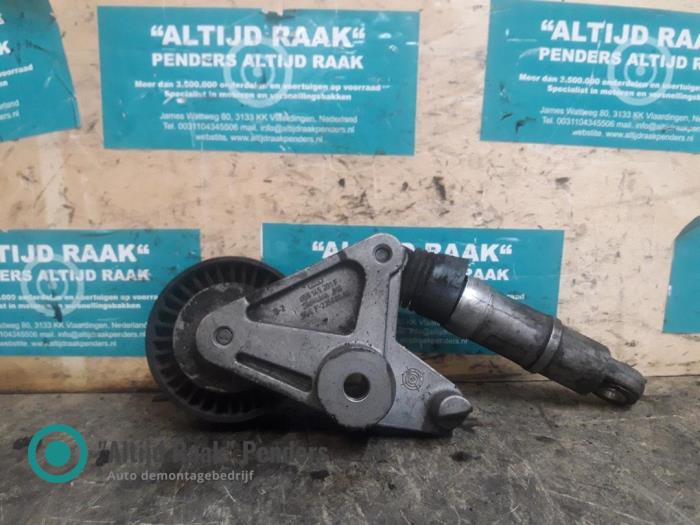 Usados Tensor correa múltiple Audi A4 (B8) 2.7 TDI V6 24V Precio de solicitud ofrecido por "Altijd Raak" Penders
