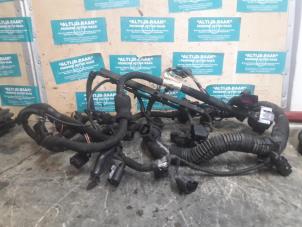 Used Wiring harness engine room Volkswagen Touran (1T1/T2) 1.6 FSI 16V Price on request offered by "Altijd Raak" Penders