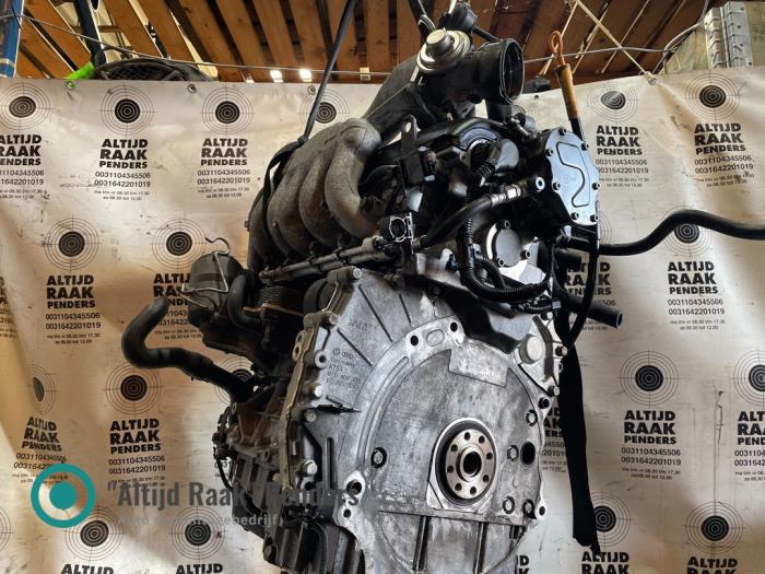 Moteur Volkswagen Transporter T5 2.5 TDi AXD