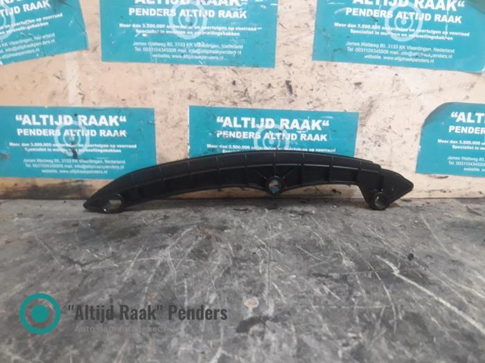 Used Chain guide Volkswagen Golf V (1K1) 1.4 TSI 140 16V Price on request offered by "Altijd Raak" Penders