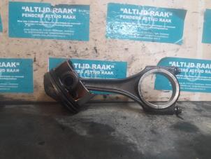 Used Piston Ford Fiesta 6 (JA8) 1.0 Ti-VCT 12V 65 Price on request offered by "Altijd Raak" Penders