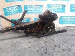 Used Oil pump Mercedes ML II (164/4JG) 3.5 350 4-Matic V6 24V Price on request offered by "Altijd Raak" Penders