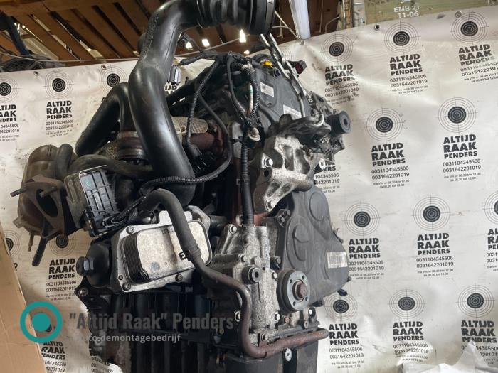 Motor van een Chrysler Voyager/Grand Voyager (RG/RS) 2.8 CRD 16V Autom. 2008