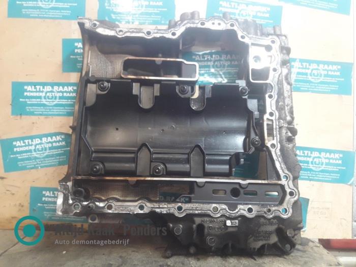 Usagé Couvercle carter Audi A6 (C7) 2.8 V6 24V FSI Prix sur demande proposé par "Altijd Raak" Penders