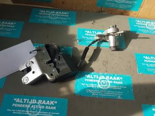 Used Boot lid lock mechanism Audi A5 Cabrio (8F7) 2.0 TDI 16V Price on request offered by "Altijd Raak" Penders