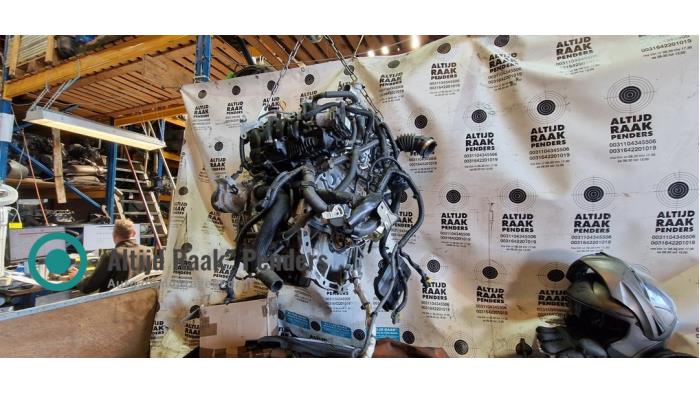 Used Engine Nissan Qashqai (J11) 1.6 DIG-T 163 16V Price on request offered by "Altijd Raak" Penders