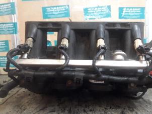 Used Fuel injector nozzle Hyundai iX35 (LM) 2.0 16V 4x4 Price on request offered by "Altijd Raak" Penders