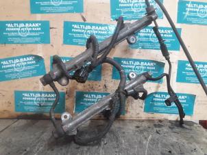 Used Fuel injector nozzle Suzuki Grand Vitara I (FT/GT/HT) 2.5 V6 24V Price on request offered by "Altijd Raak" Penders