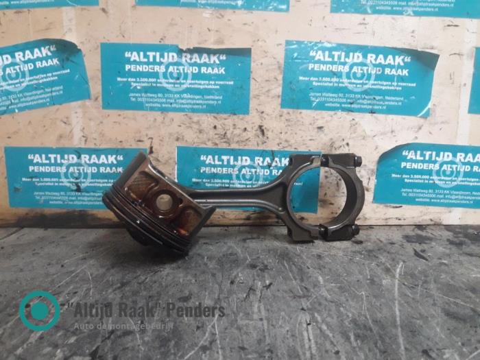 Piston BMW 3 serie Touring (F31), 2012 / 2019 316d 2.0 16V, Combi, Diesel, 1.995cc, 85kW (116pk), RWD, N47D20C; B47D20A, 2012-11 / 2019-06 (Occasion)