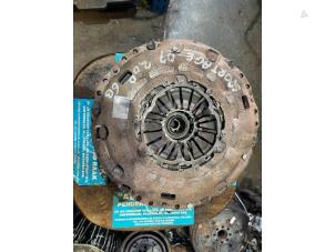 Used Dual mass flywheel Kia Sportage (JE) 2.0 CRDi 16V VGT 4x2 Price on request offered by "Altijd Raak" Penders