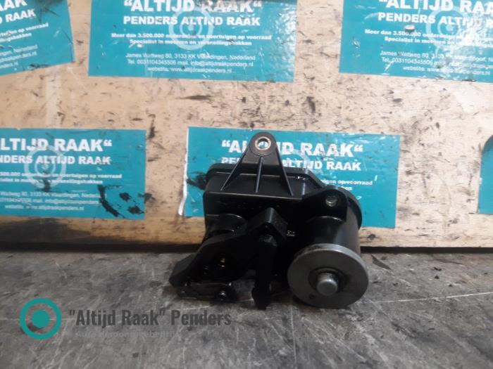 Begagnade Vortexventilmotor Mercedes Vito (639.7) 3.0 122 CDI V6 24V Pris på förfrågan erbjuds av "Altijd Raak" Penders