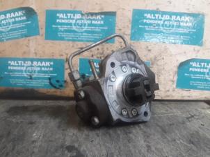 Used Diesel pump Toyota Auris (E15) 2.0 D-4D-F 16V Price on request offered by "Altijd Raak" Penders