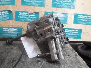 Used Hydraulic valve unit Audi A4 (B6) 2.4 V6 30V Price on request offered by "Altijd Raak" Penders
