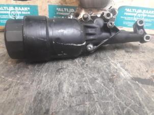 Used Oil filter holder Mercedes Sprinter 3,5t (906.73) 315 CDI 16V Price on request offered by "Altijd Raak" Penders