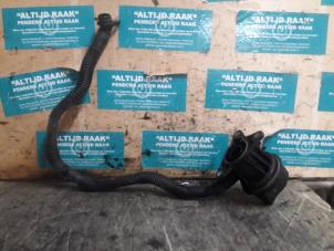 Used Oil fill pipe Mercedes B (W246,242) 1.6 B-180 BlueEFFICIENCY Turbo 16V Price on request offered by "Altijd Raak" Penders