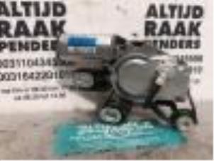 Used Rear wiper motor Mercedes Vito (639.6) 2.2 113 CDI 16V Euro 5 Price on request offered by "Altijd Raak" Penders
